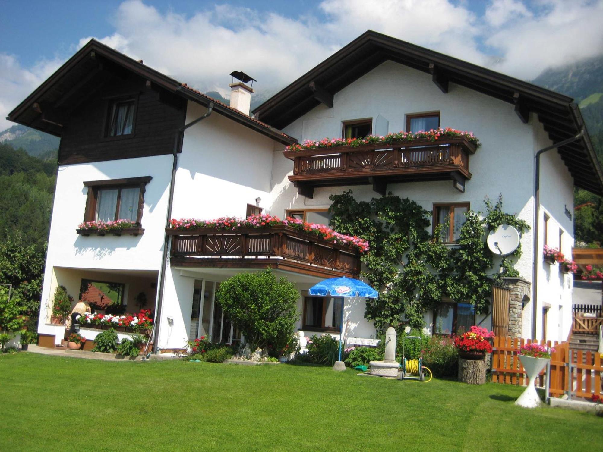 Gaestehaus Sonnenheim Thaur Kültér fotó